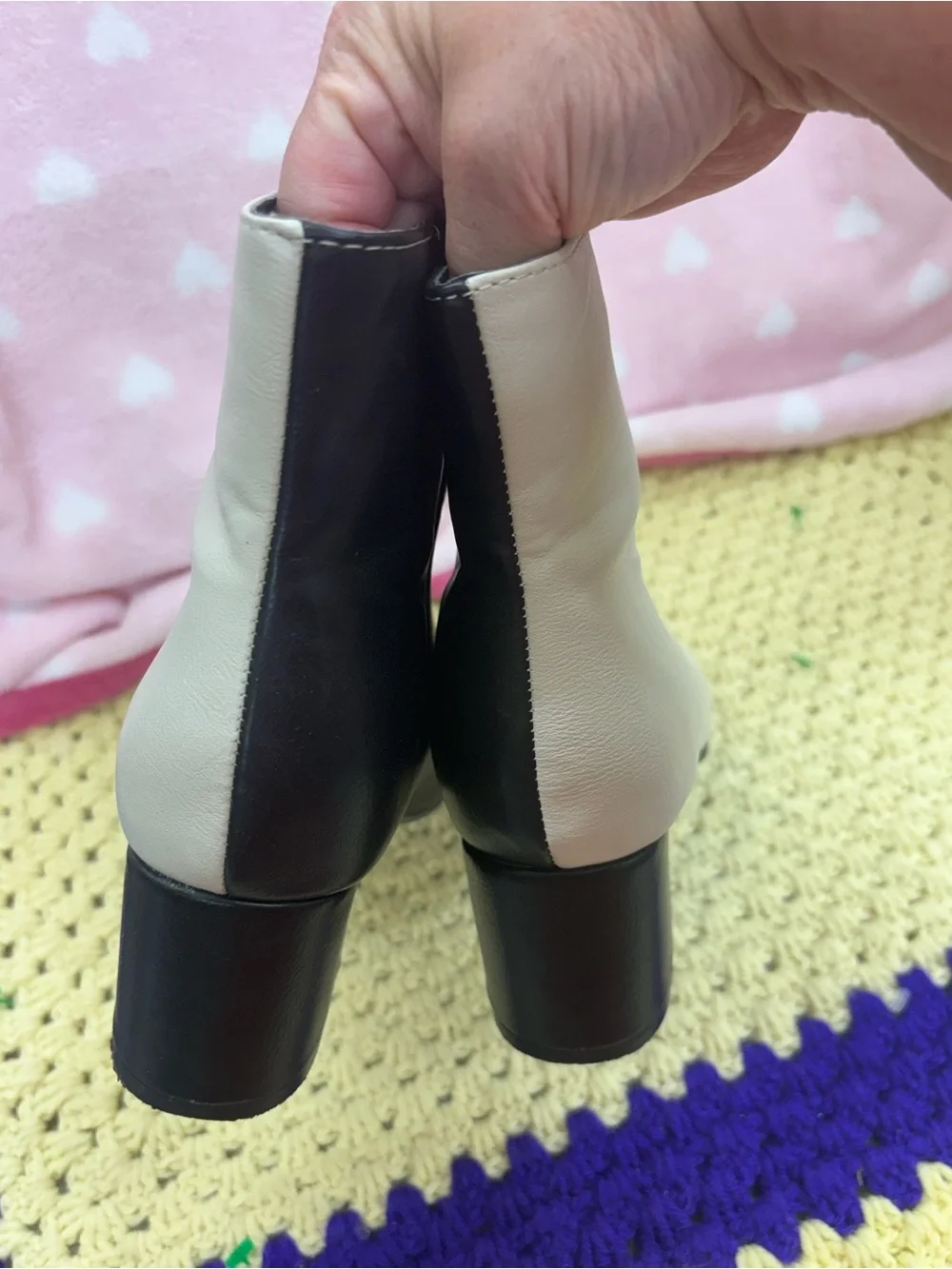 Bamboo rapid “cruella deville black/white” side zip Boots size 6